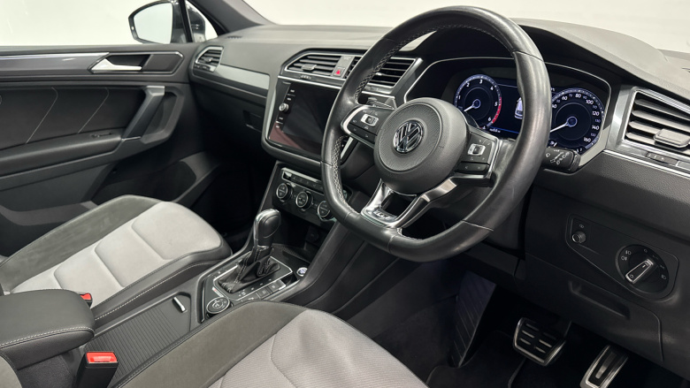 Volkswagen Tiguan 2.0 TDi 150 R-Line 5dr DSG Diesel Estate